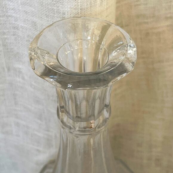 Vintage Etched Glass Decanter, Floral Design and Stopper – Mid-Century Barware - Picture 10 of 12
